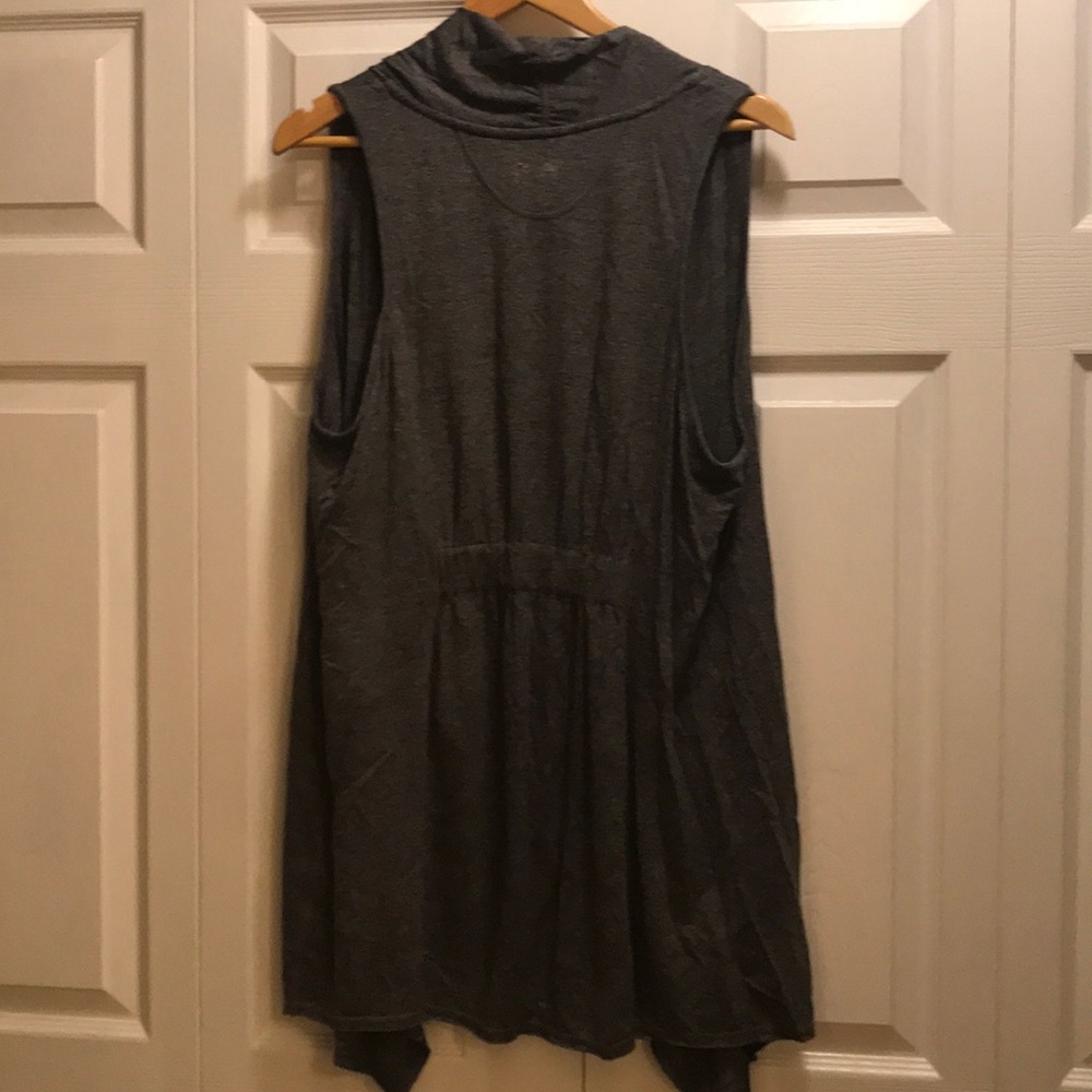 Calvin Klein Performance - image 6